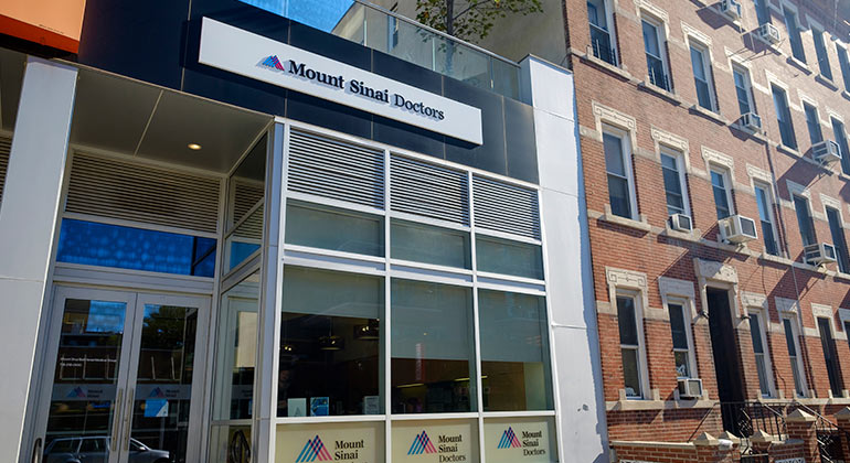 Image of the outside of the Mount Sinai Doctors Williamsburg practice in Brooklyn, NY